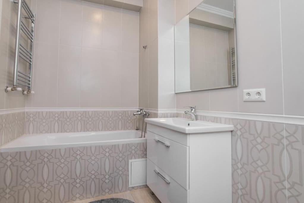 Grand Excelent New Ultra Central Apartments Kiszyniów Zewnętrze zdjęcie