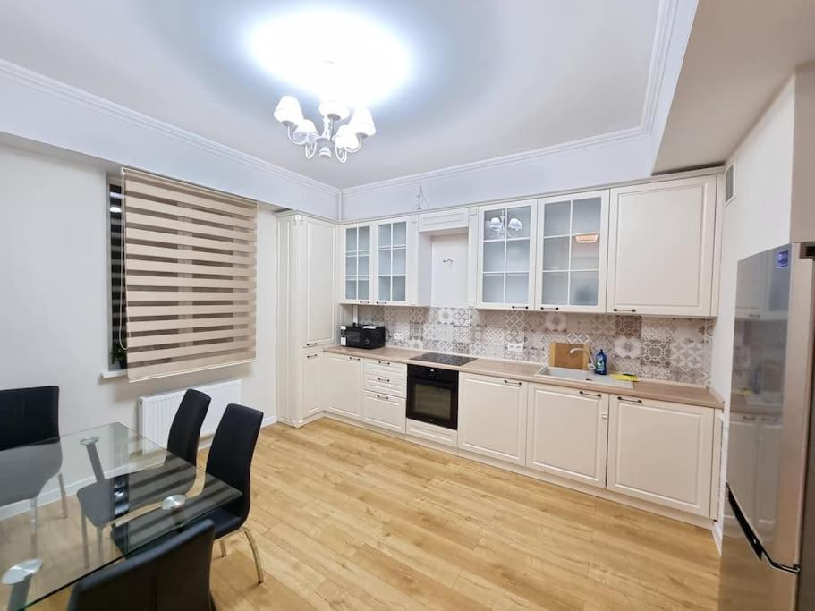 Grand Excelent New Ultra Central Apartments Kiszyniów Zewnętrze zdjęcie