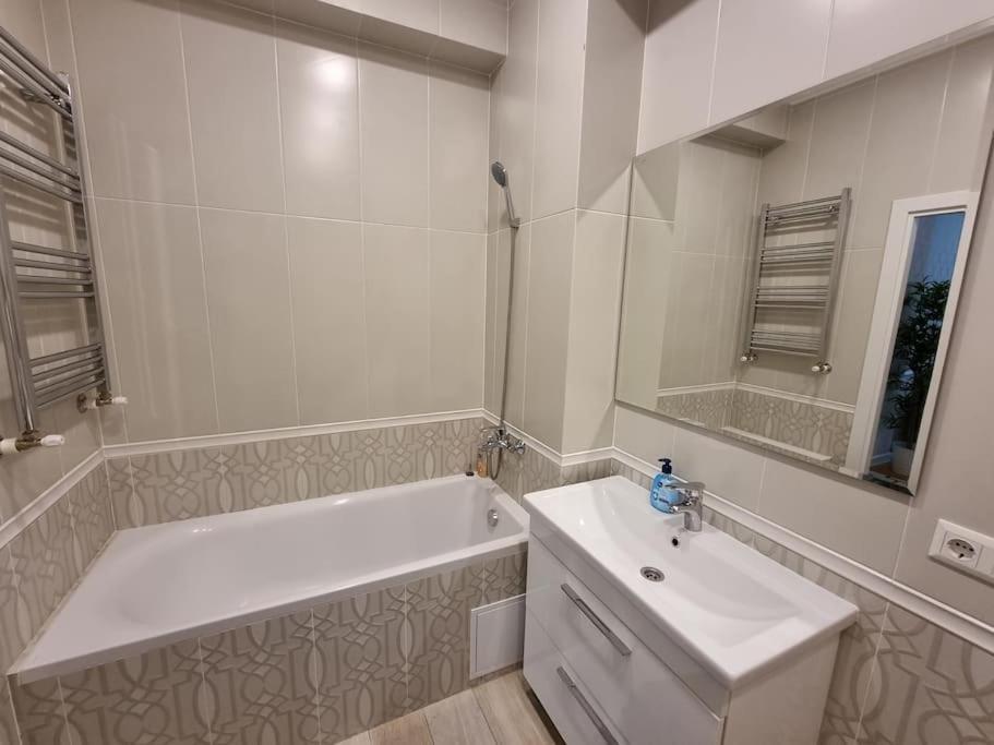 Grand Excelent New Ultra Central Apartments Kiszyniów Zewnętrze zdjęcie